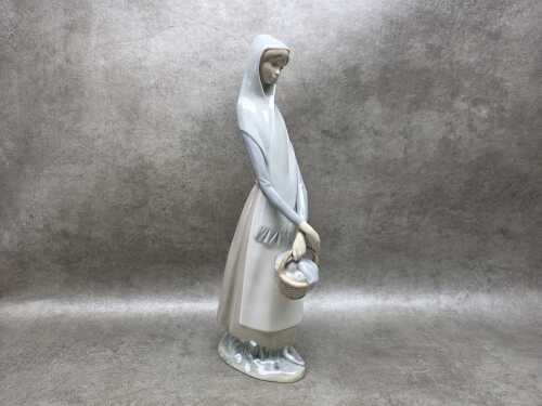 Lladro porcelain figure