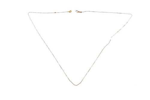 A broken chain in 9 carat yellow gold