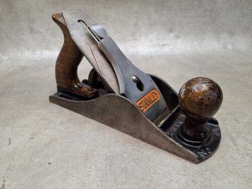 Stanley Bailey No. 4 1/2 woodworking plane