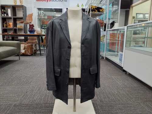 Luchino Italy black leather blazer