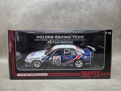 Biante Peter Brock Holden VS Commodore 1:18 scale model car