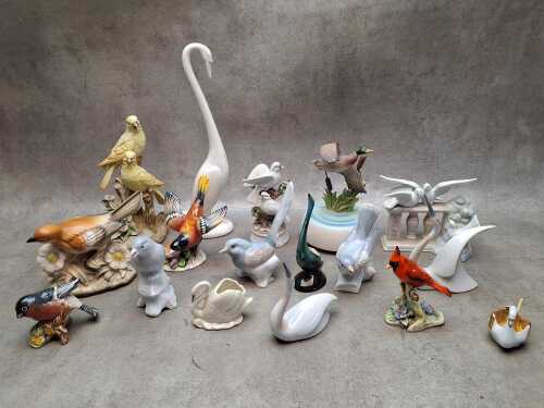 Ceramic bird figures, including Lladro and Blue Mountain Pottery