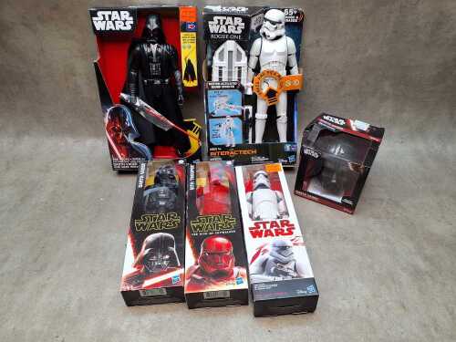 Star Wars figurines and toys