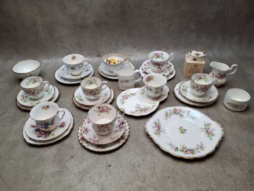 English porcelain incluidng trios