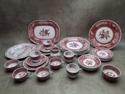 Spode 'Pink Camillia' porcelain part dinner setting