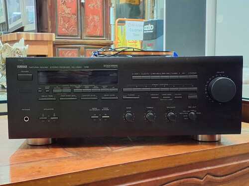 Yamaha Natural Sound stereo AV receiver RX-V850
