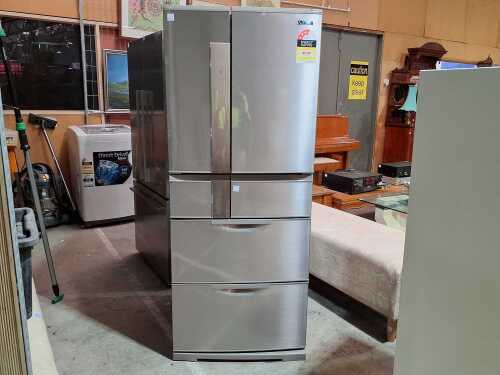 Mitsubishi 378L multi-door fridge freezer