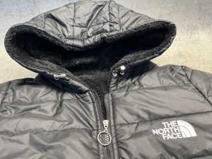 The North Face Women's hooded puffer jacket size S - 2