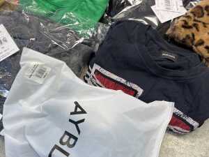 Group of Women's clothing size M - 5