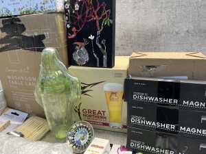 Group of homewares - 3