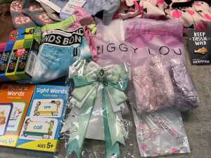 Group of Girls clothing & accessories size 2-4 - 5