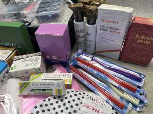 Group of beauty products - 4