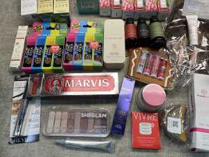 Group of beauty products - 4