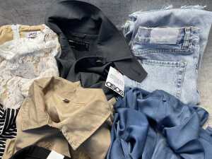 Group of Women's clothing size XS - 3