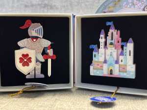 Two Fairy Tales Erstwilder brooches and a Fleur Harris necklace Total RRP $267 - 2