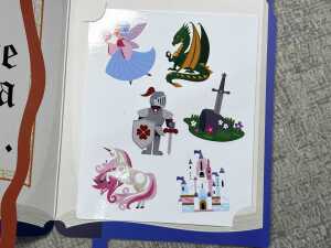 Two Fairy Tales Erstwilder brooches and a Fleur Harris necklace Total RRP $267 - 4