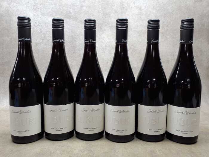 Small Wonder Pinot Noir 2024, six bottles