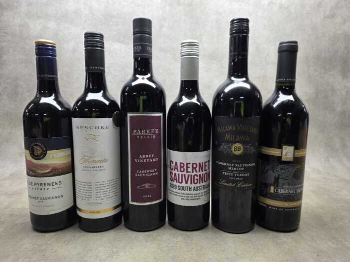 Mixed red wine, six bottles
