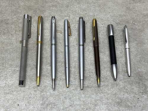 Collection of ballpoint pens, Including Parker