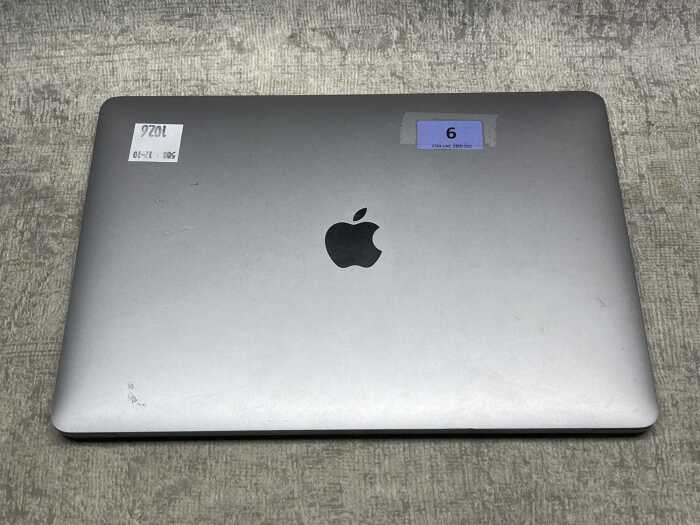 Apple MacBook Pro 13-inch 2017