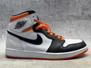 Nike Air Jordan 1 Retro High OG size US 11 Men's - 2