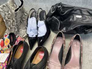 Group of Women's accessories - 3