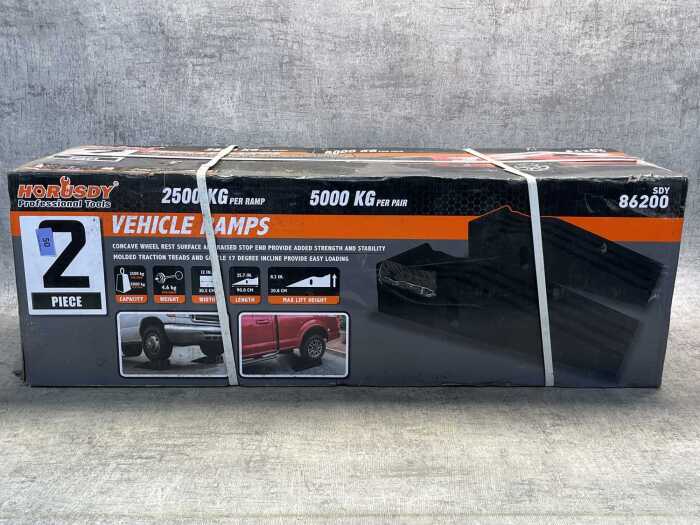 Two Horusdy vehicle ramps