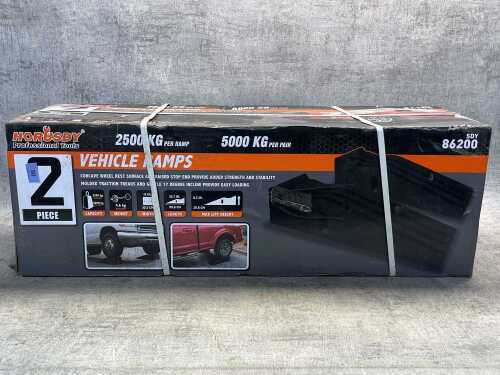 Two Horusdy vehicle ramps