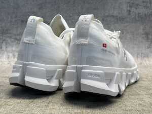 Cloudswift 4 size US 9 Women's - 4