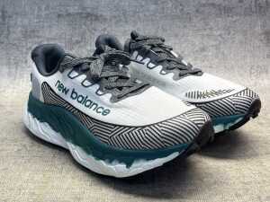 New Balance Fresh Foam Trail More v3 size US 9.5 Men's - 3