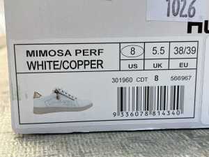 Hush Puppies Mimosa Perf size US 8 - 5