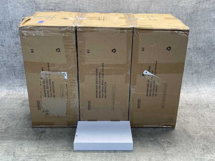 300 die cut folding mailing boxes