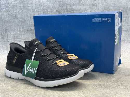 Sketchers Summits sneakers size US 10 Women's