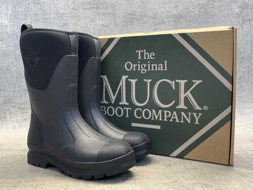 The Original Muck Boot Company Chore Classic Mid boots size US 8 Women's