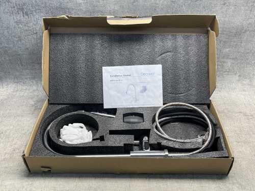 Decaura pull out faucet