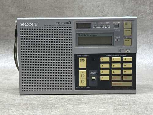 Sony ICF-7600D portable synthesized radio receiver