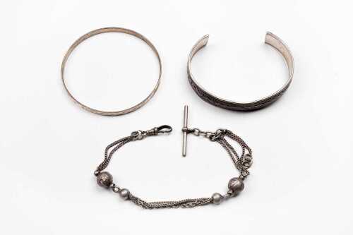 Collection of vintage jewellery in European 800 silver