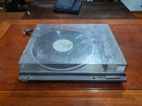 Technics DC Servo automatic turntable SL-BD20D
