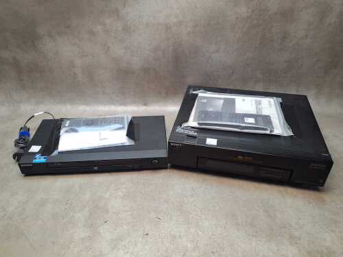 Sony stereo equipment