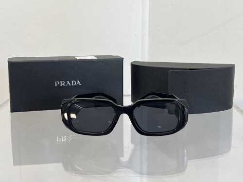Designer style sunglasses in black