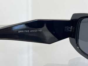 Designer style sunglasses in black - 5