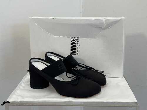 Designer style heels in black, size EU 37