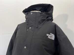 The North Face Men's Down Jacket in black, size M - 2