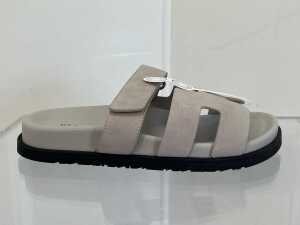 Designer style sandals in grey, size EU 38 - 2