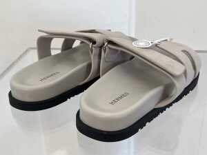 Designer style sandals in grey, size EU 38 - 4