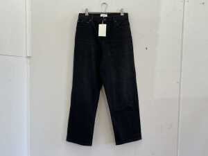 Henne Everly Cropped Jean in Dark Black, size 28