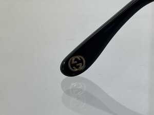 Designer style sunglasses in black - 6