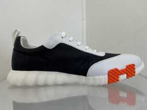 Designer style sneakers in white, black and orange, size EU 44 - 3