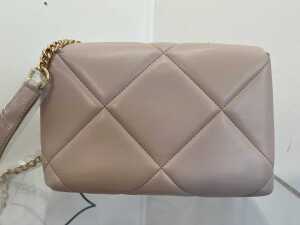 Tory Burch Small Kira Diamond Quilt Shoulder Bag in pink - 3