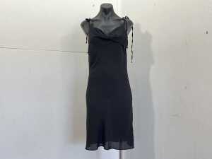 Susamusa Ember dress in Black, size M